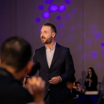 Copia-de-4G0A3103-scaled